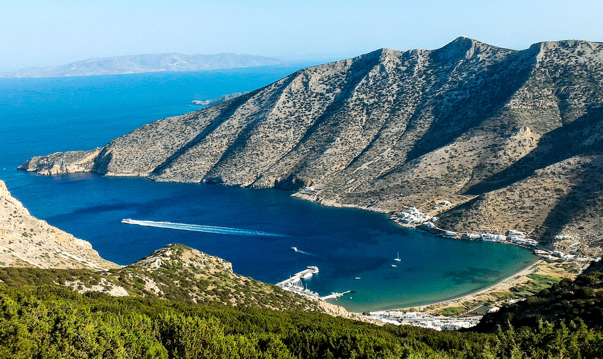 DISCOVER SIFNOS FROM THE TOP